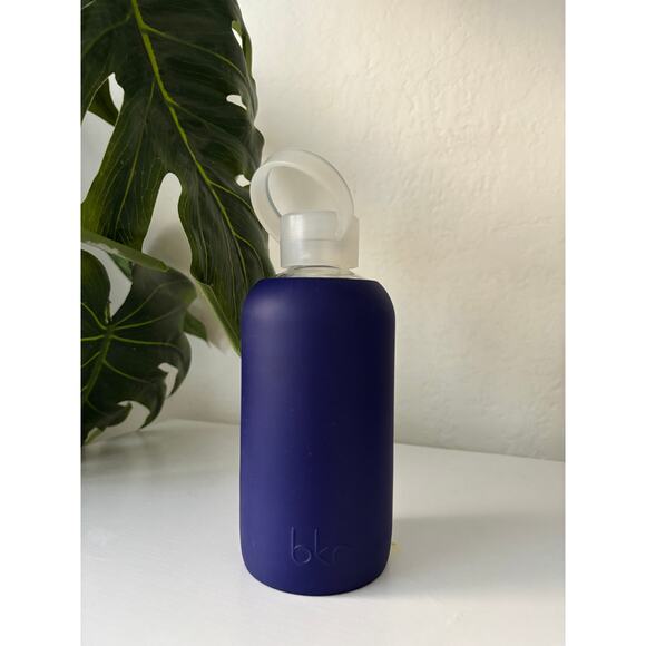 BKR Boss Opaque Purple Navy Blue 16 Oz Glass Water Bottle Silicone Sleeve - Picture 1 of 9